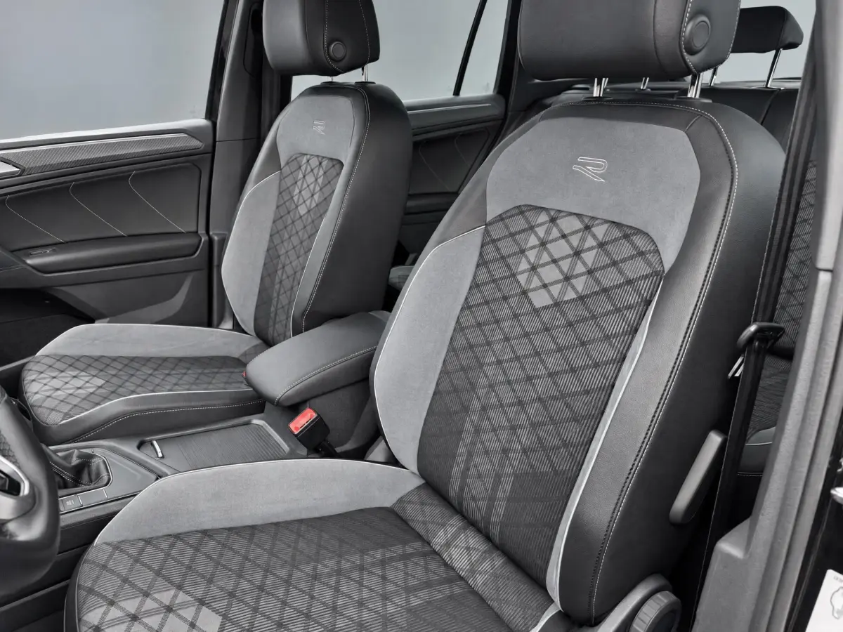 Tiguan 1.5 TSI 2X R-Line BOVAG GARANTIE CARPLAY/ACC/NAVI