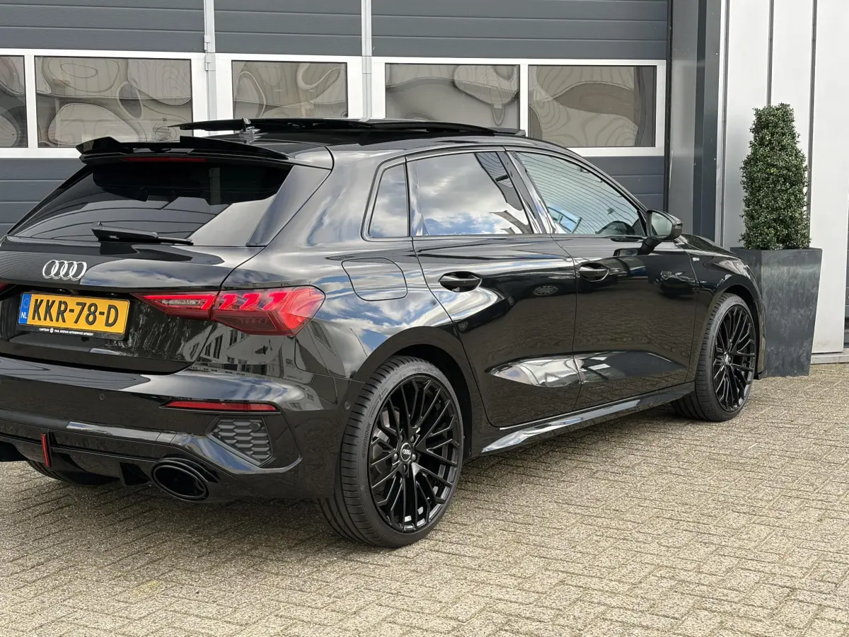 A3 Sportback 35 TFSI 3x S Line edition | Pano | B&O | Camera | Elek stoelen | 19 inch |