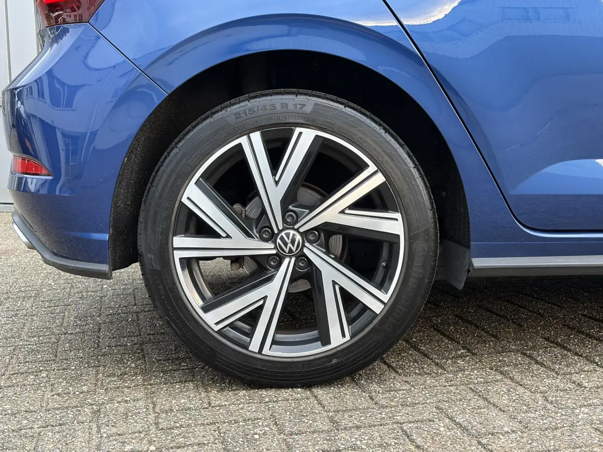 Polo 1.0 TSI R-Line | 3x R-Line | Pano | IQ Light | Camera | Parkeer sensoren |