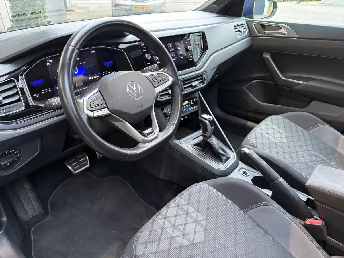 Polo 1.0 TSI R-Line | 3x R-Line | Pano | IQ Light | Camera | Parkeer sensoren |
