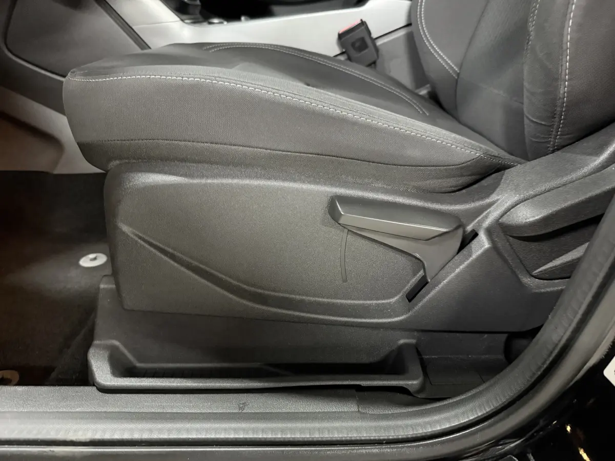 Kuga 1.5 EcoBoost Titanium // Stoelverw. // 18 inch