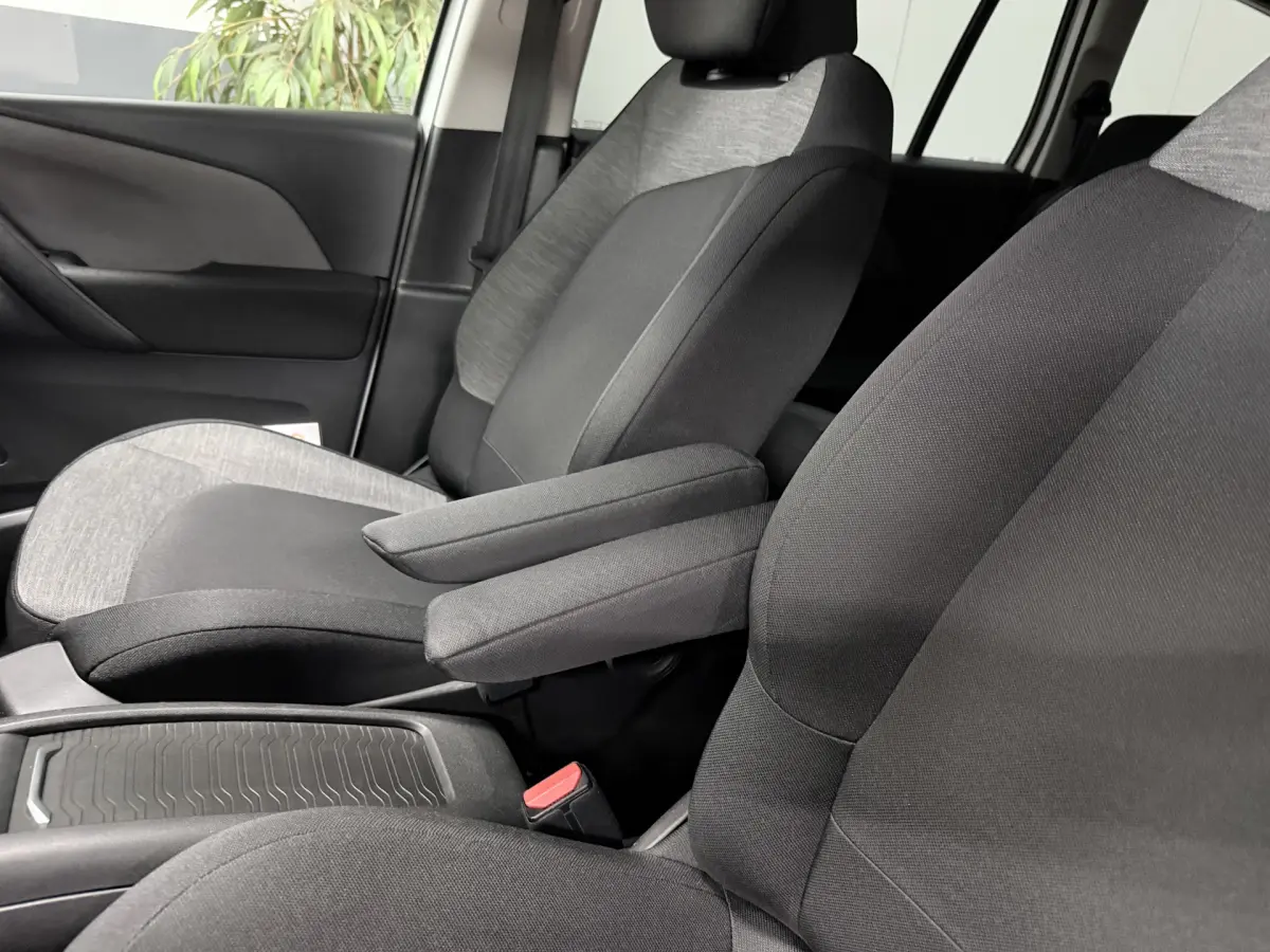 Grand C4 Picasso 1.2 PureTech Live // 7 pers. // Autom // Cruise