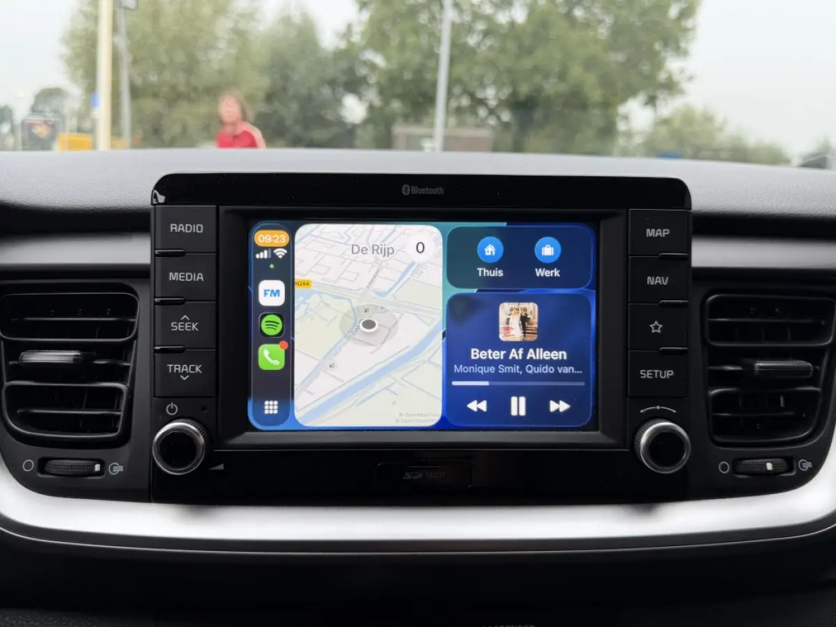 Stonic 1.0 T-GDi Dyn.Line | Airco | Cruise | Carplay | Camera achter