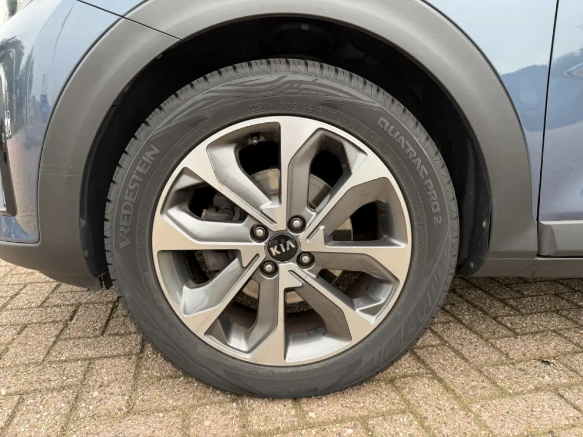Stonic 1.0 T-GDi Dyn.Line | Airco | Cruise | Carplay | Camera achter