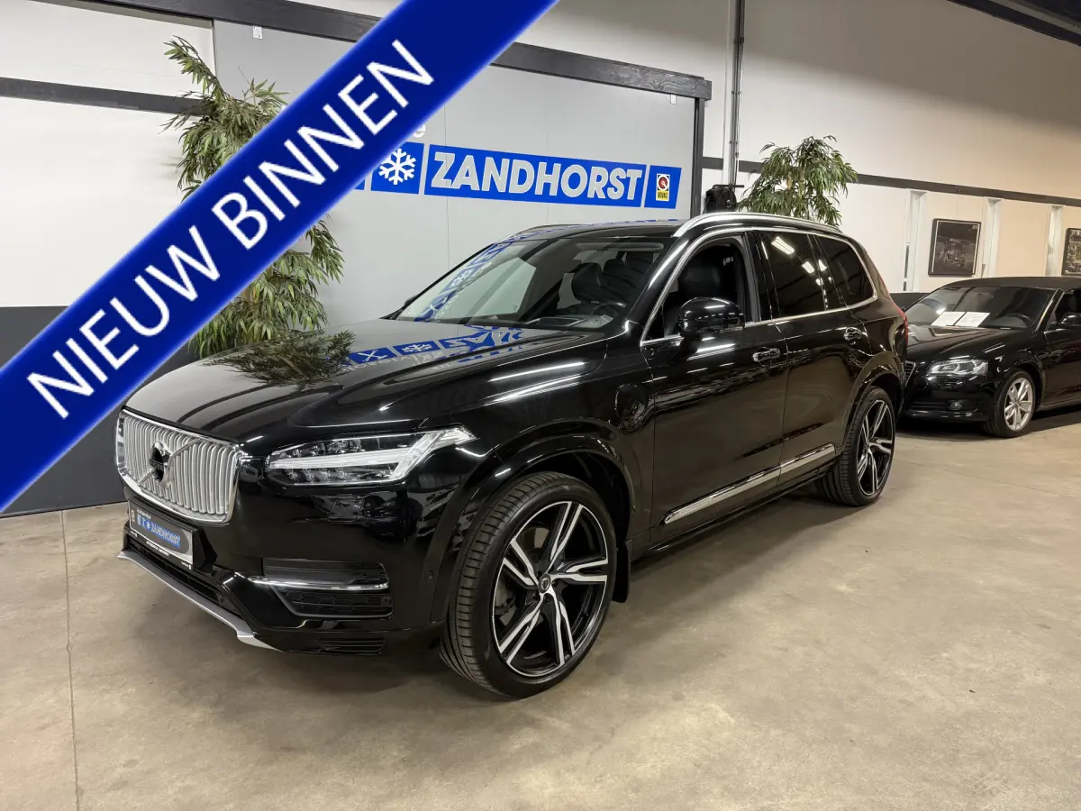 XC90 2.0 T8 Twin Engine AWD Inscription // 7 Pers // B&W // 22 inch!