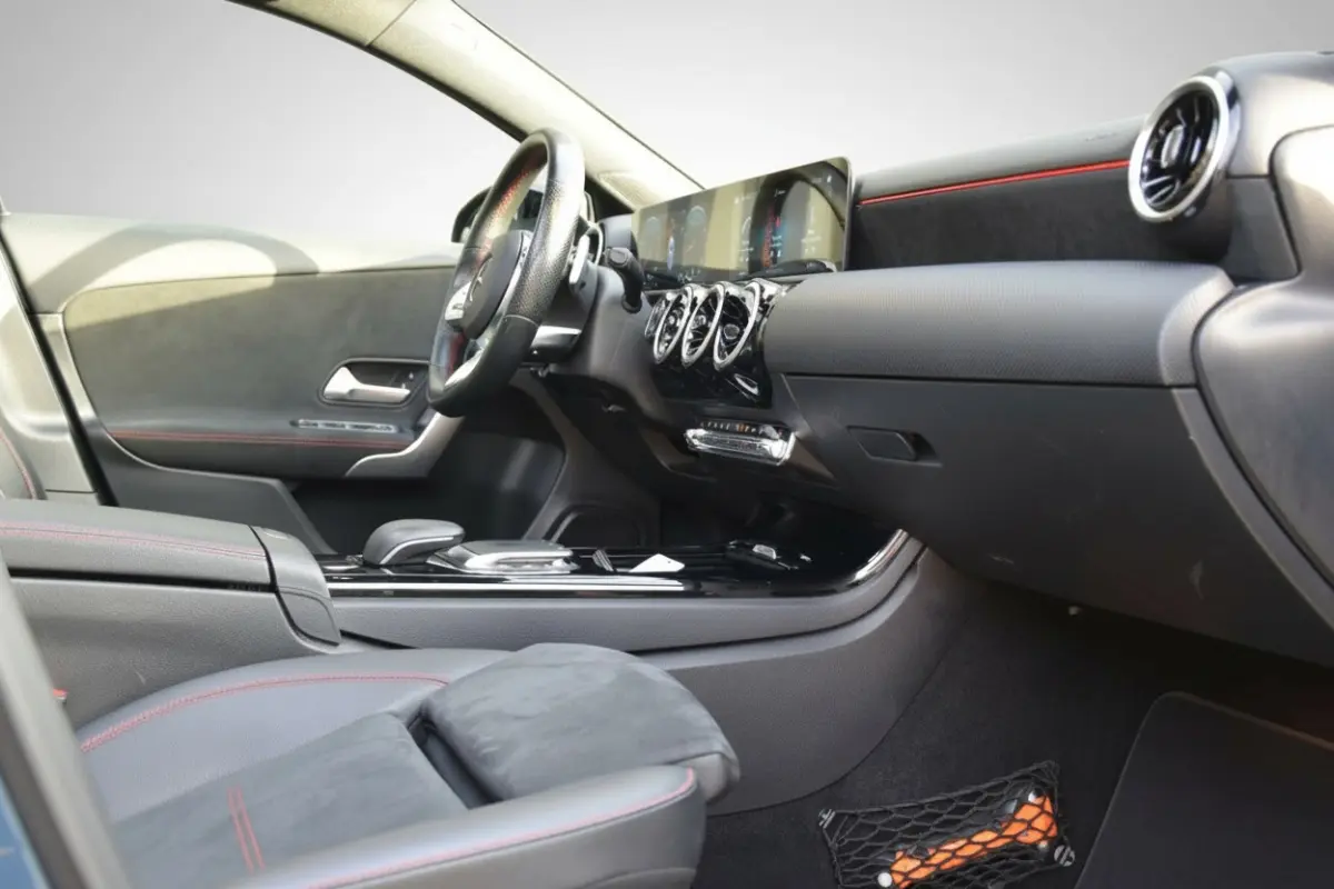A-Klasse 180 Business Solution AMG, Panorama dak, Allseason Banden