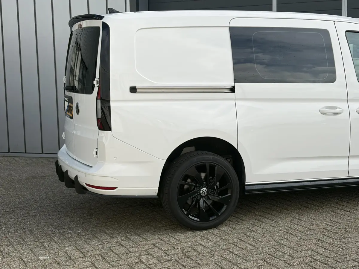 Caddy Cargo Maxi 2.0 TDI Style | Maxton | Stoel verwarming | Camera | Sensoren | CarPlay |