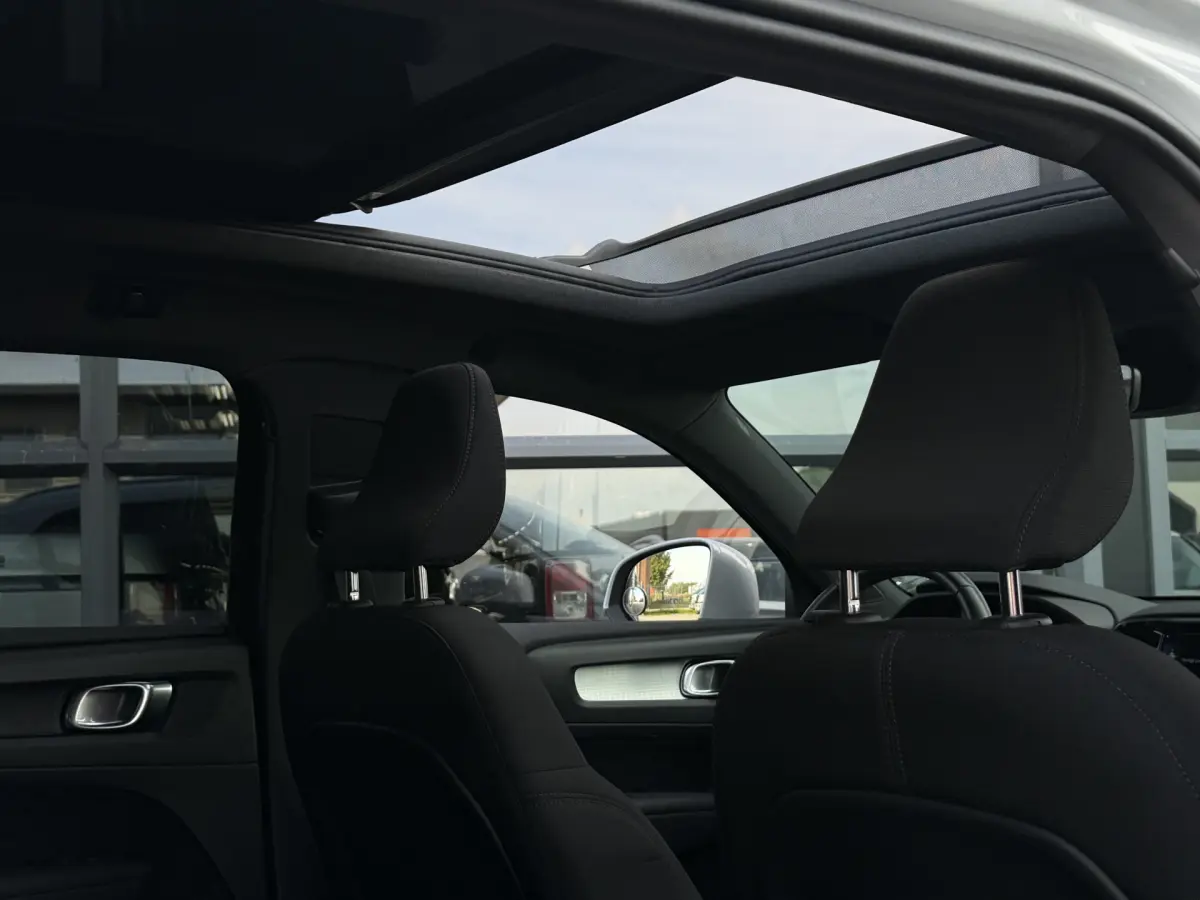 XC40 1.5 T3 Momentum I Aut. I Camera I Pano.dak I Harman Kardon