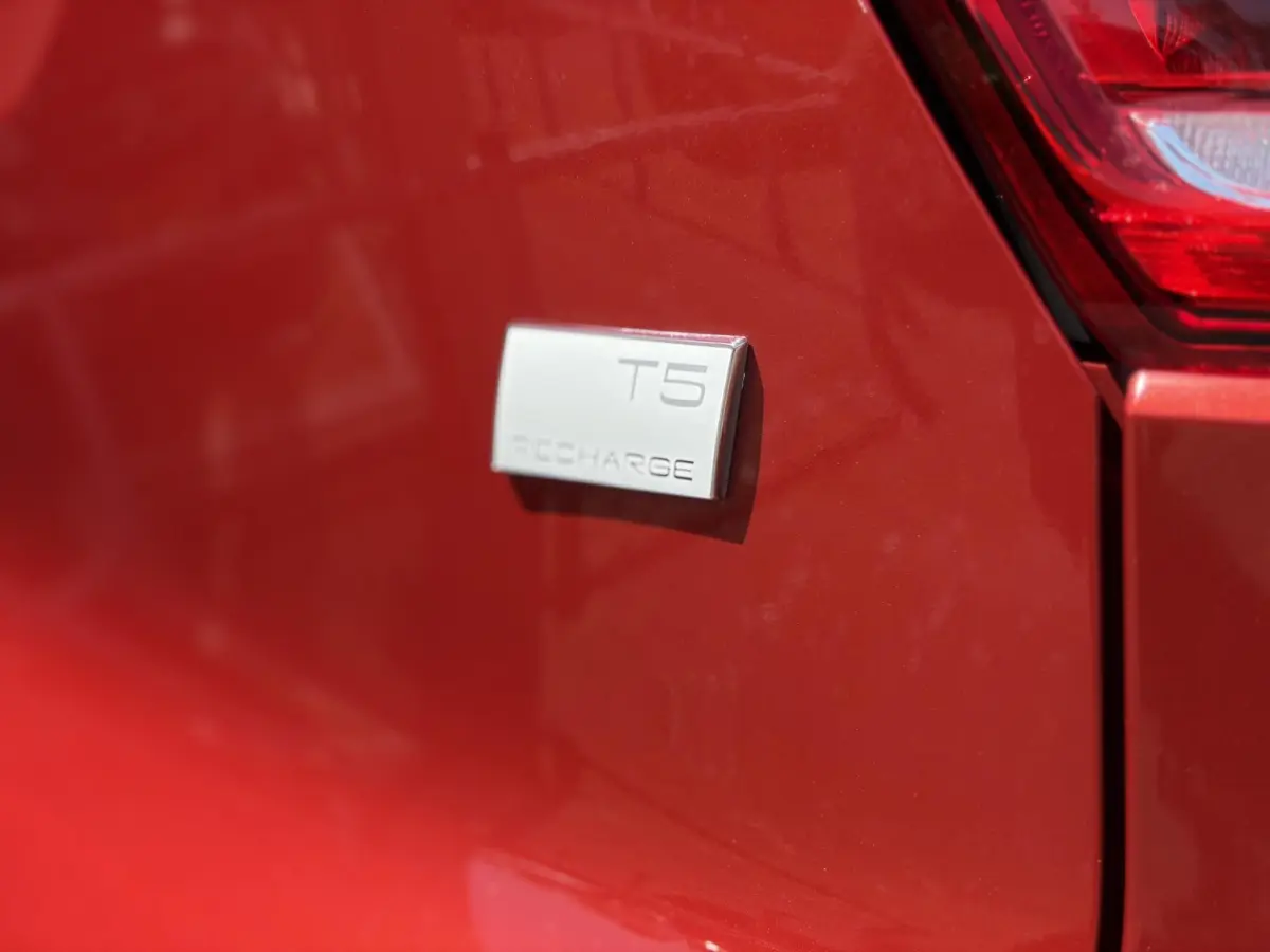 XC40 1.5 T5 Recharge R-Design | panodak | trekhaak | camera | enz.