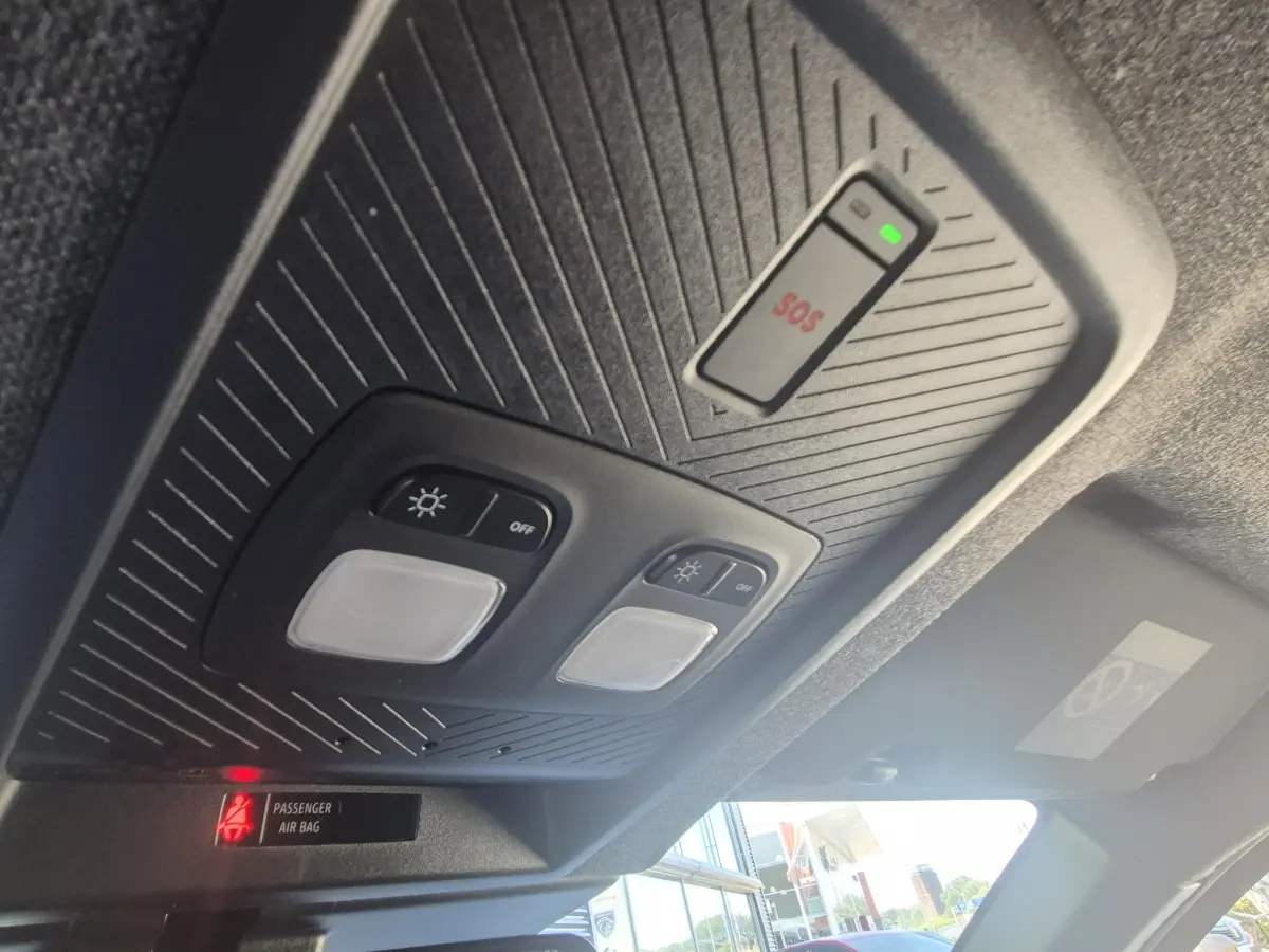 Duster 1.6 Hybrid 140 Journey Camera, Climate Control, Apple/Android Auto