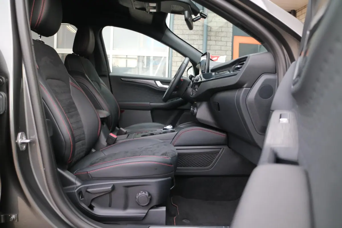 Kuga 2.5 PHEV ST-Line X | SOH 85 % | Camera | Compleet! |