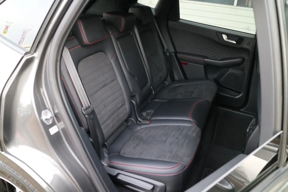 Kuga 2.5 PHEV ST-Line X | SOH 85 % | Camera | Compleet! |