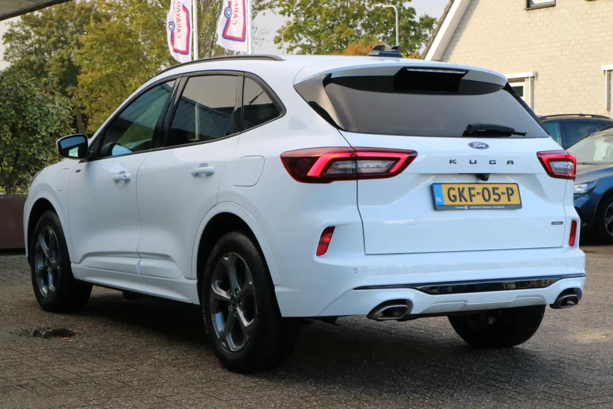 Kuga 2.5 PHEV ST-Line | SOH 93 % | Camera | Trekhaak! |