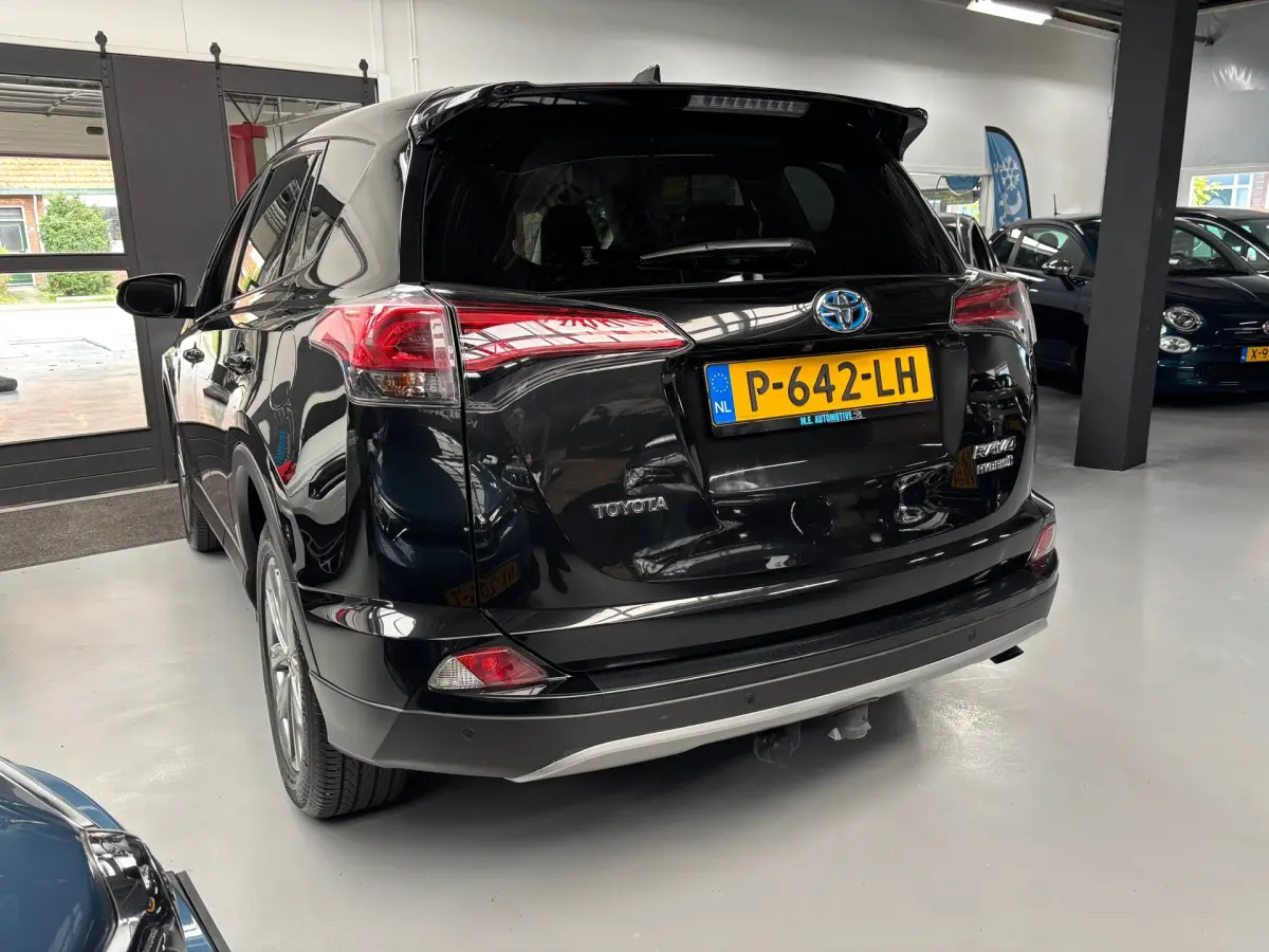 RAV4 2.5 Hybrid AWD Style / Camera / Trekhaak