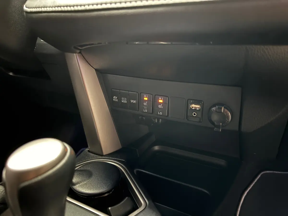 RAV4 2.5 Hybrid AWD Style / Camera / Trekhaak