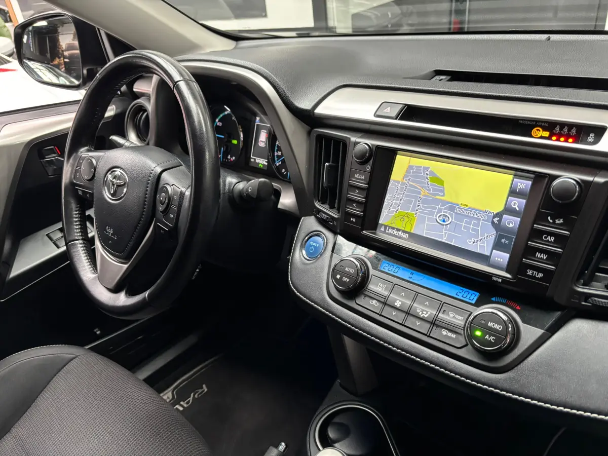 RAV4 2.5 Hybrid AWD Style / Camera / Trekhaak