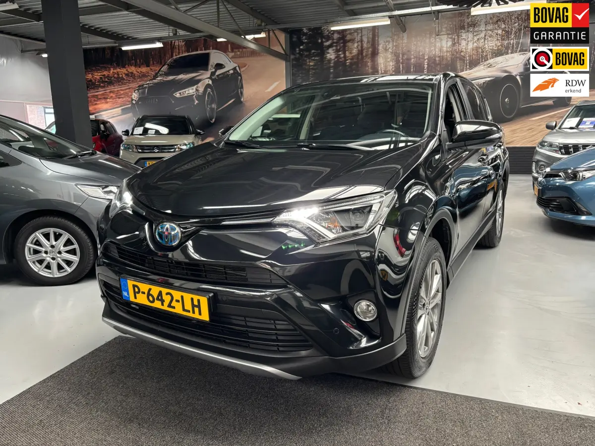 RAV4 2.5 Hybrid AWD Style / Camera / Trekhaak