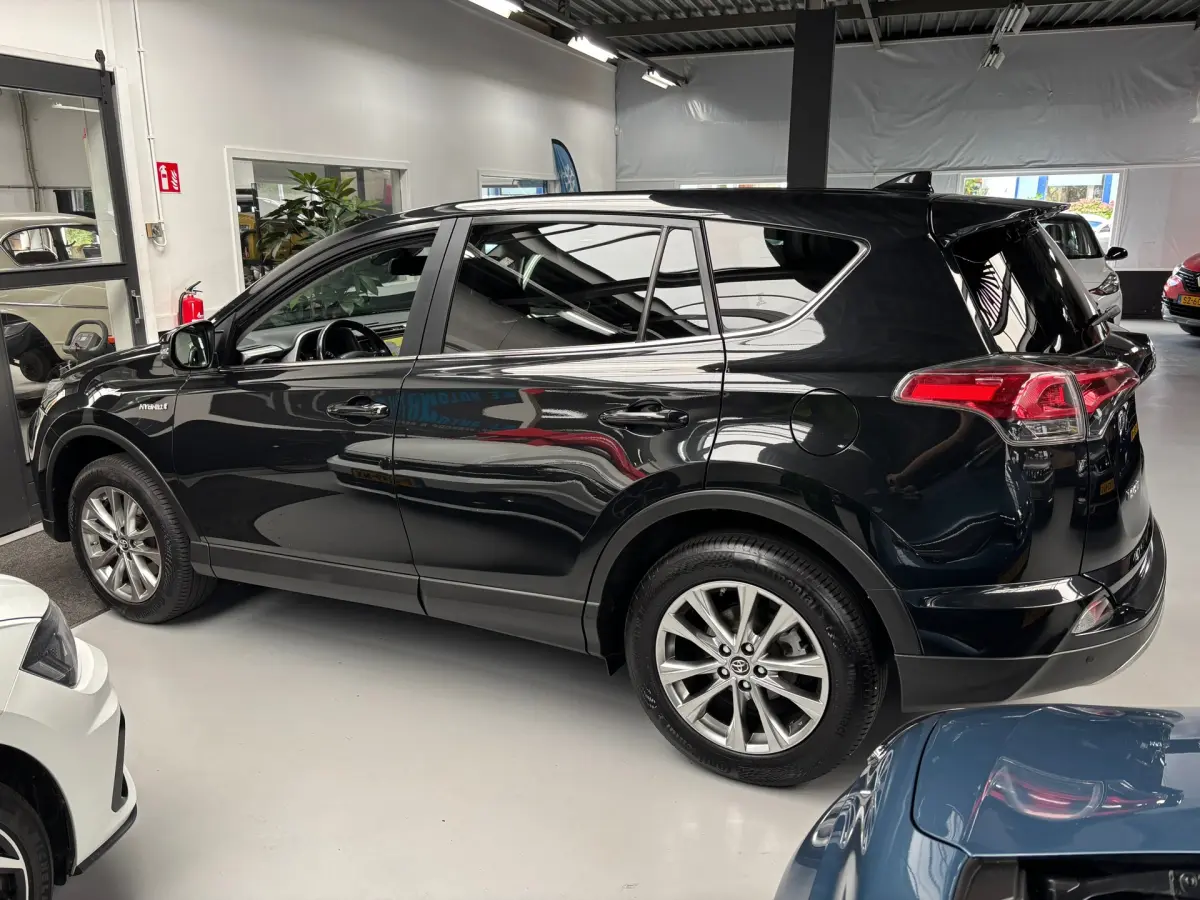 RAV4 2.5 Hybrid AWD Style / Camera / Trekhaak