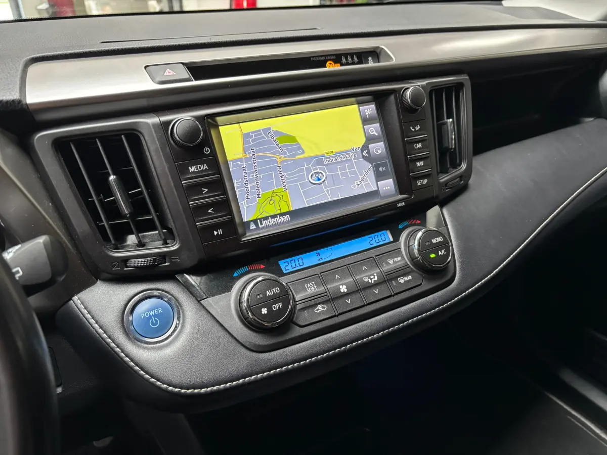 RAV4 2.5 Hybrid AWD Style / Camera / Trekhaak