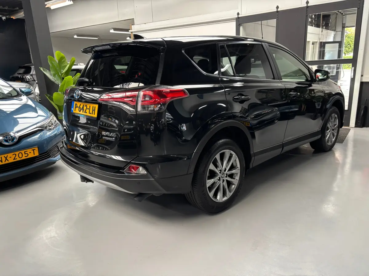 RAV4 2.5 Hybrid AWD Style / Camera / Trekhaak