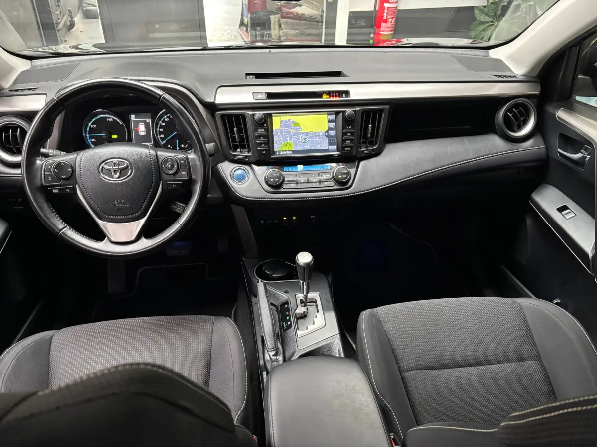 RAV4 2.5 Hybrid AWD Style / Camera / Trekhaak