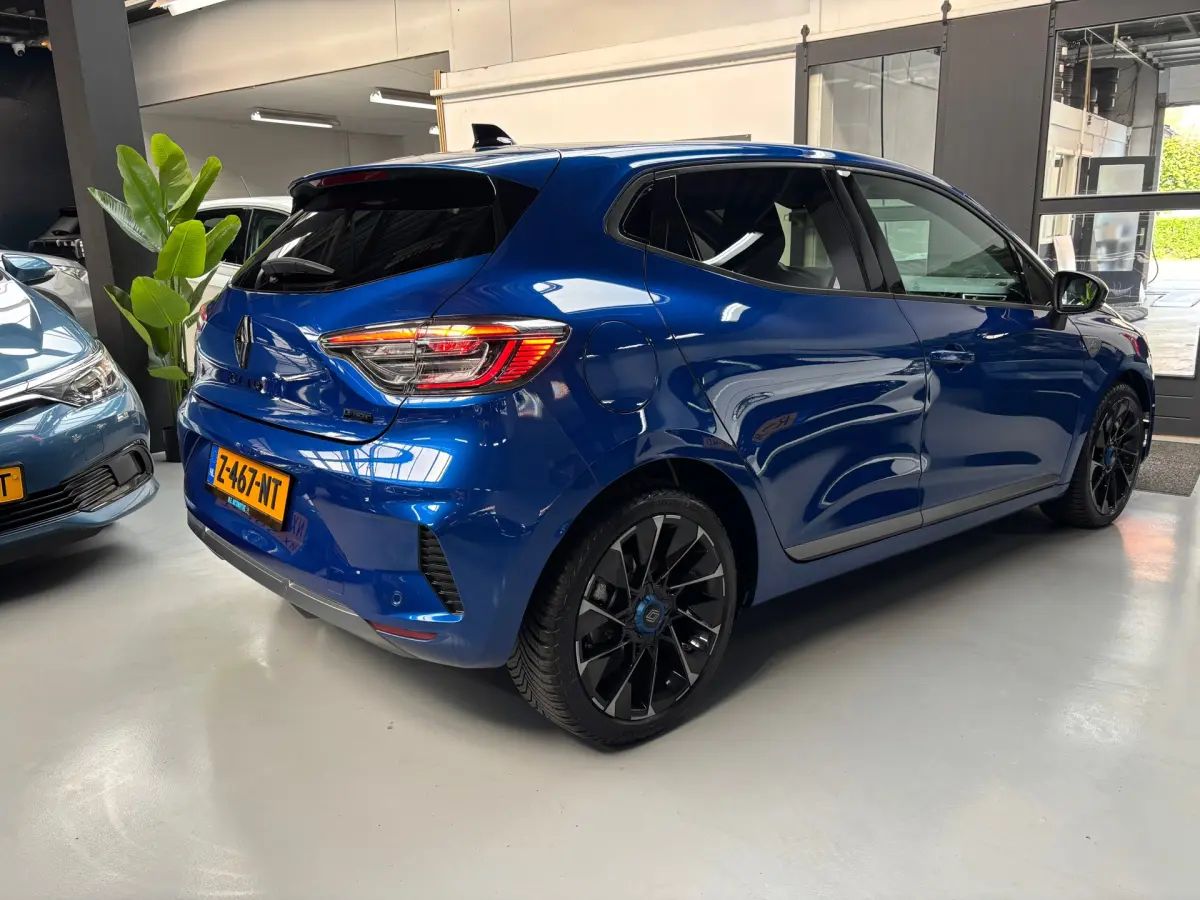 Clio 1.6 E-Tech Full Hybrid 145 esprit Alpine / Camera / Navi