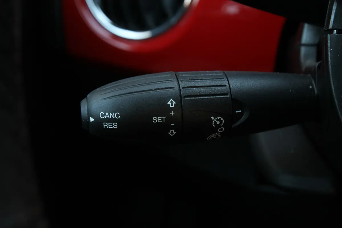 500 0.9 TwinAir Turbo Young I Airco I Navi I Cruise I NL. Auto I 1 Eig.