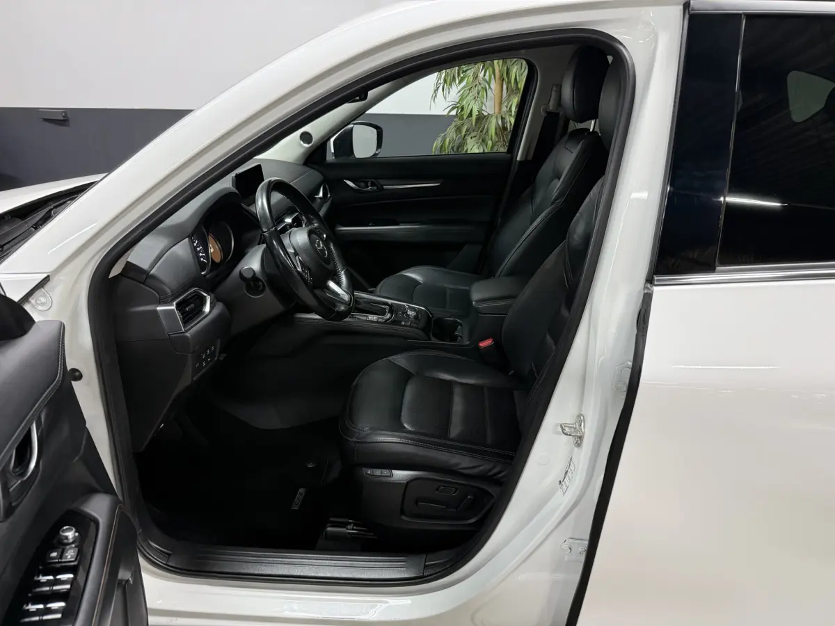 CX-5 2.0 SkyActiv-G 165 Skylease Luxury // Bose // Leer // Head-up