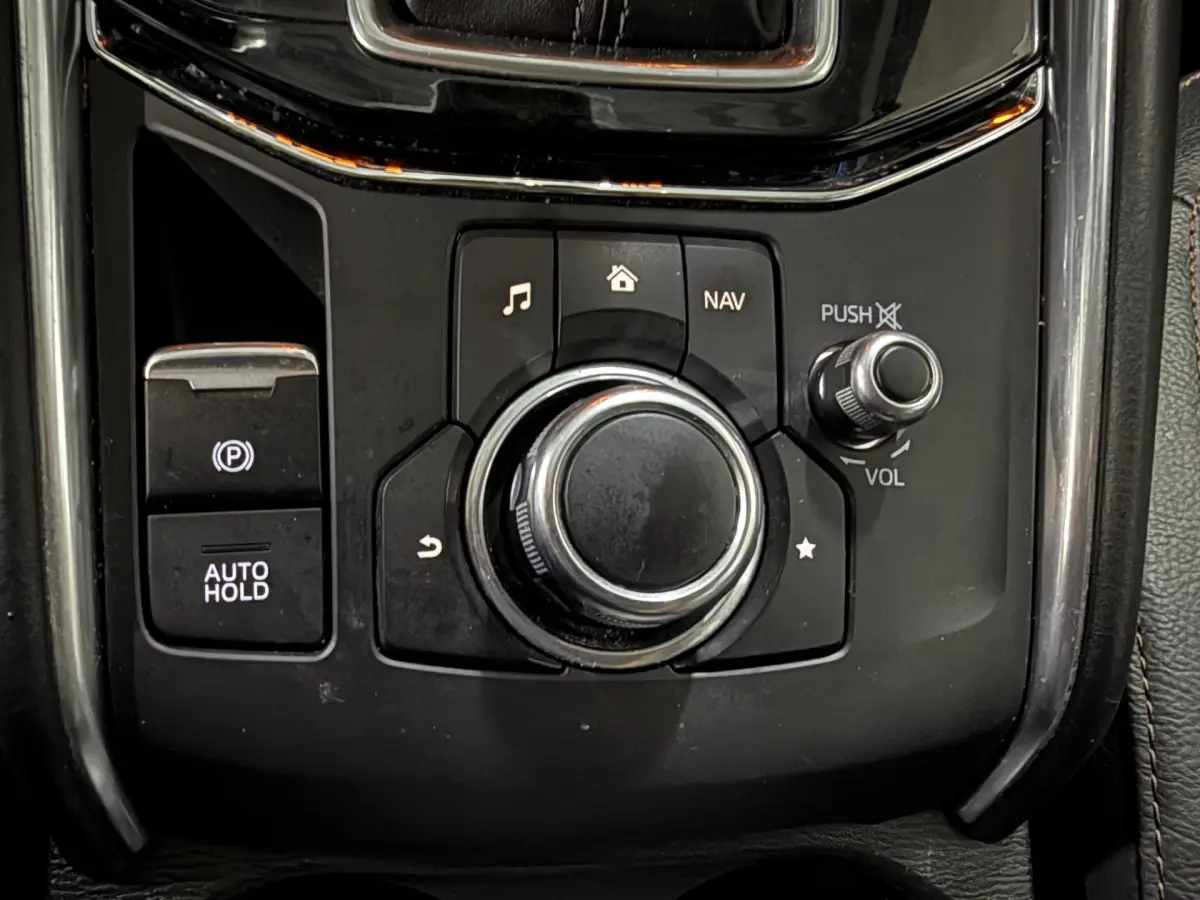 CX-5 2.0 SkyActiv-G 165 Skylease Luxury // Bose // Leer // Head-up