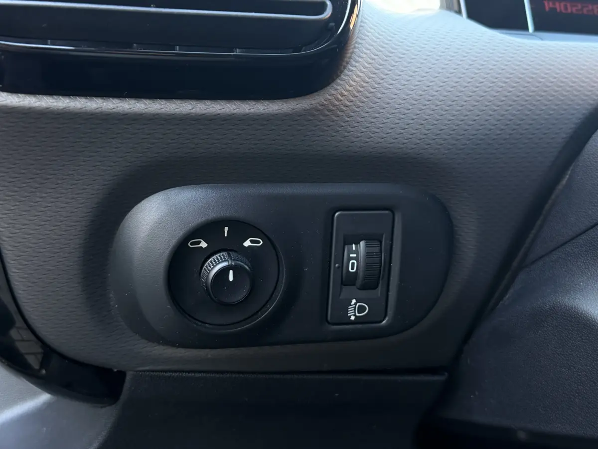 C4 Cactus 1.2 PureTech Shine I Clima I Cruise I Camera I Navi