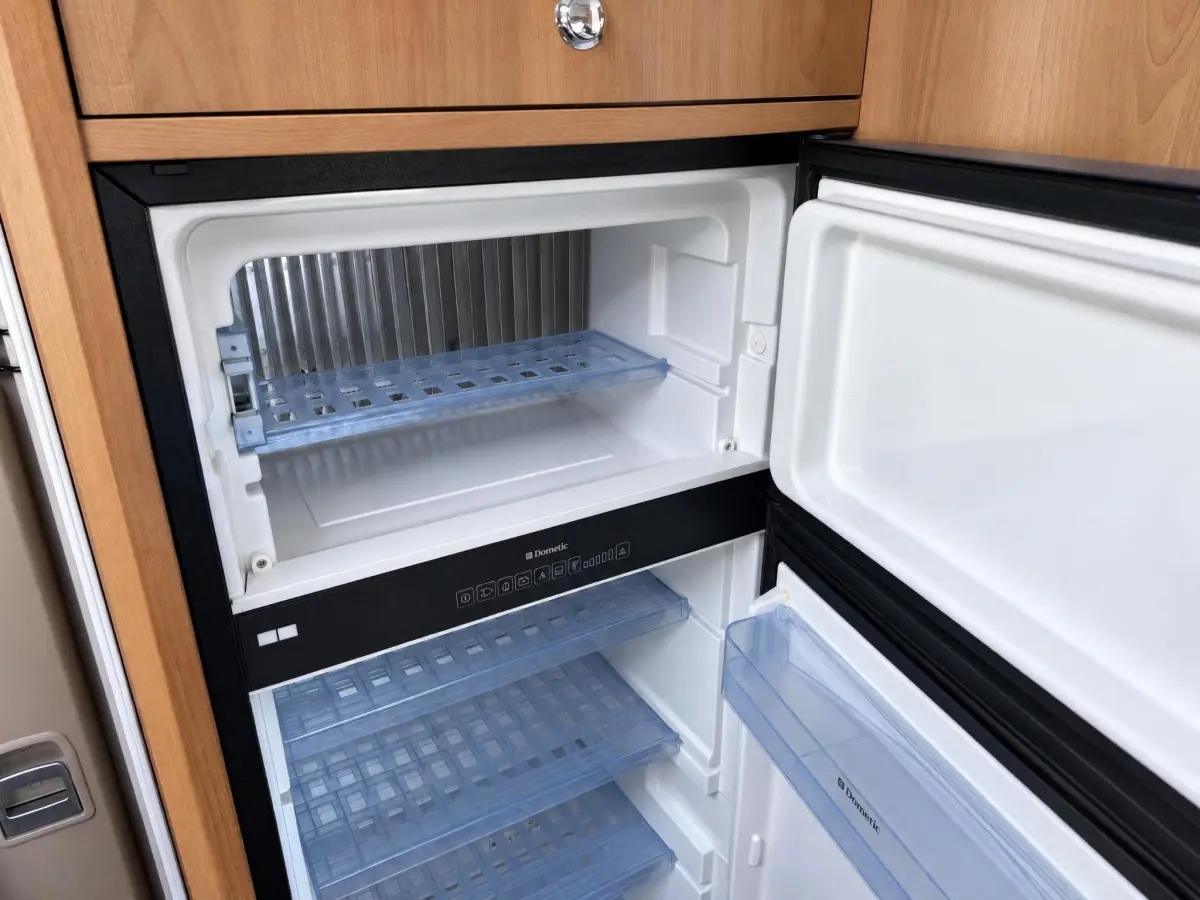 Ducato Rapido 9090 DF 2.3 35 design AL-KO chassis dubbele bodum