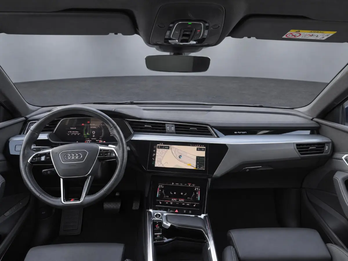 e-tron Sportback 55 quattro S LINE 3X 95 kWh 360/PANO/KEYLESS/B&O