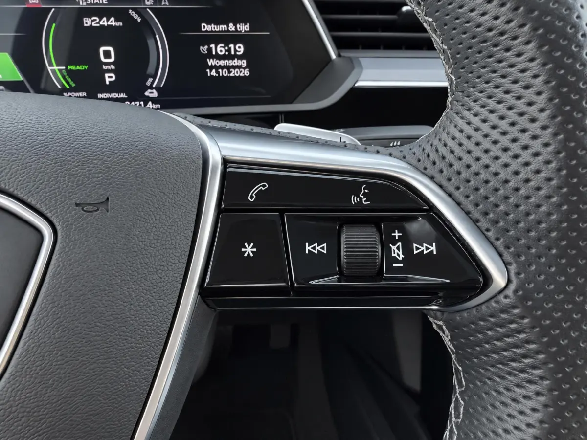 e-tron Sportback 55 quattro S LINE 3X 95 kWh 360/PANO/KEYLESS/B&O