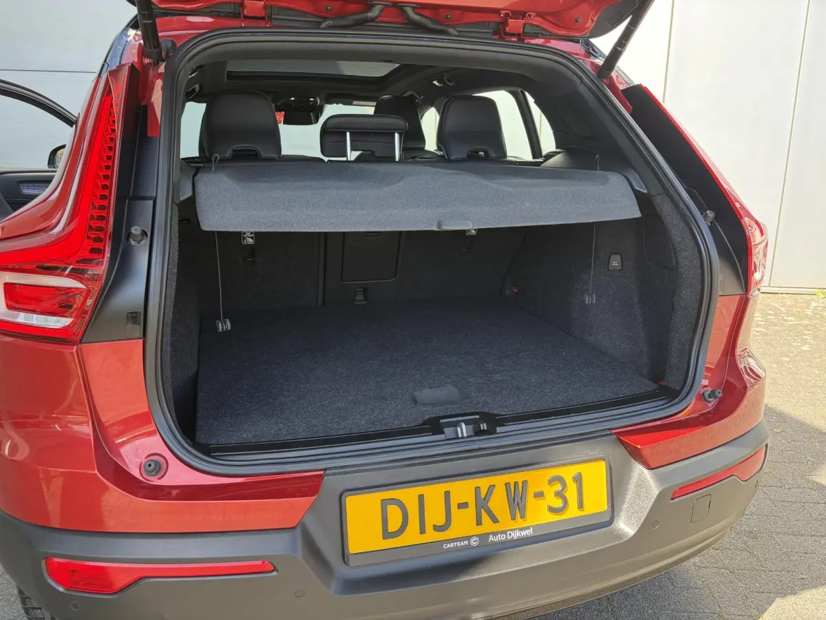 XC40 1.5 T5 Recharge R-Design | panodak | trekhaak | camera | enz.