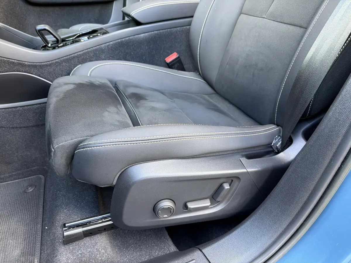 XC40 1.5 T5 Plug-in hybrid Ultimate Dark | Panodak