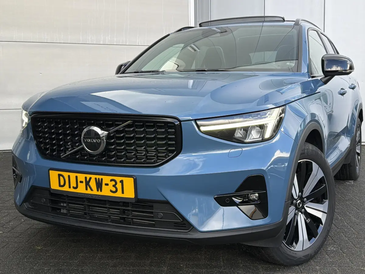 XC40 1.5 T5 Plug-in hybrid Ultimate Dark | Panodak