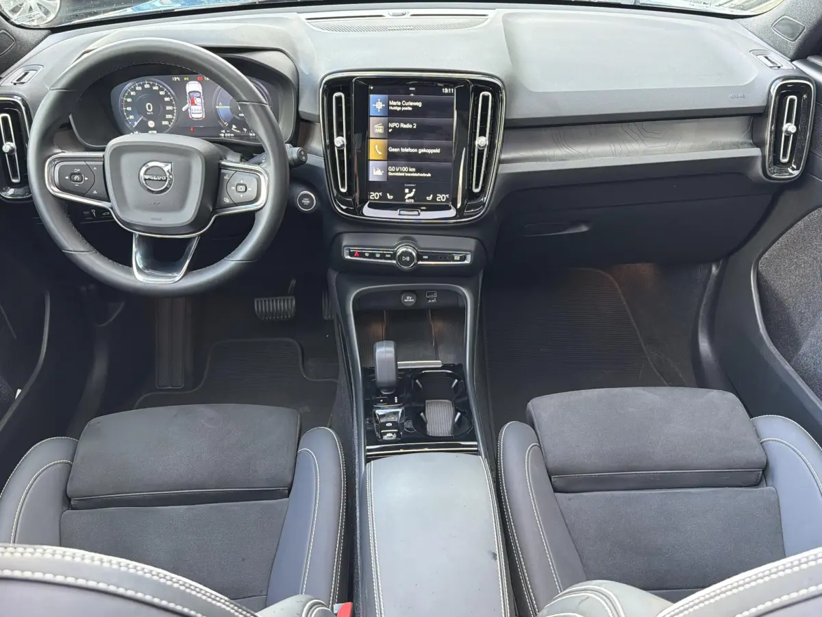 XC40 1.5 T5 Plug-in hybrid Ultimate Dark | Panodak