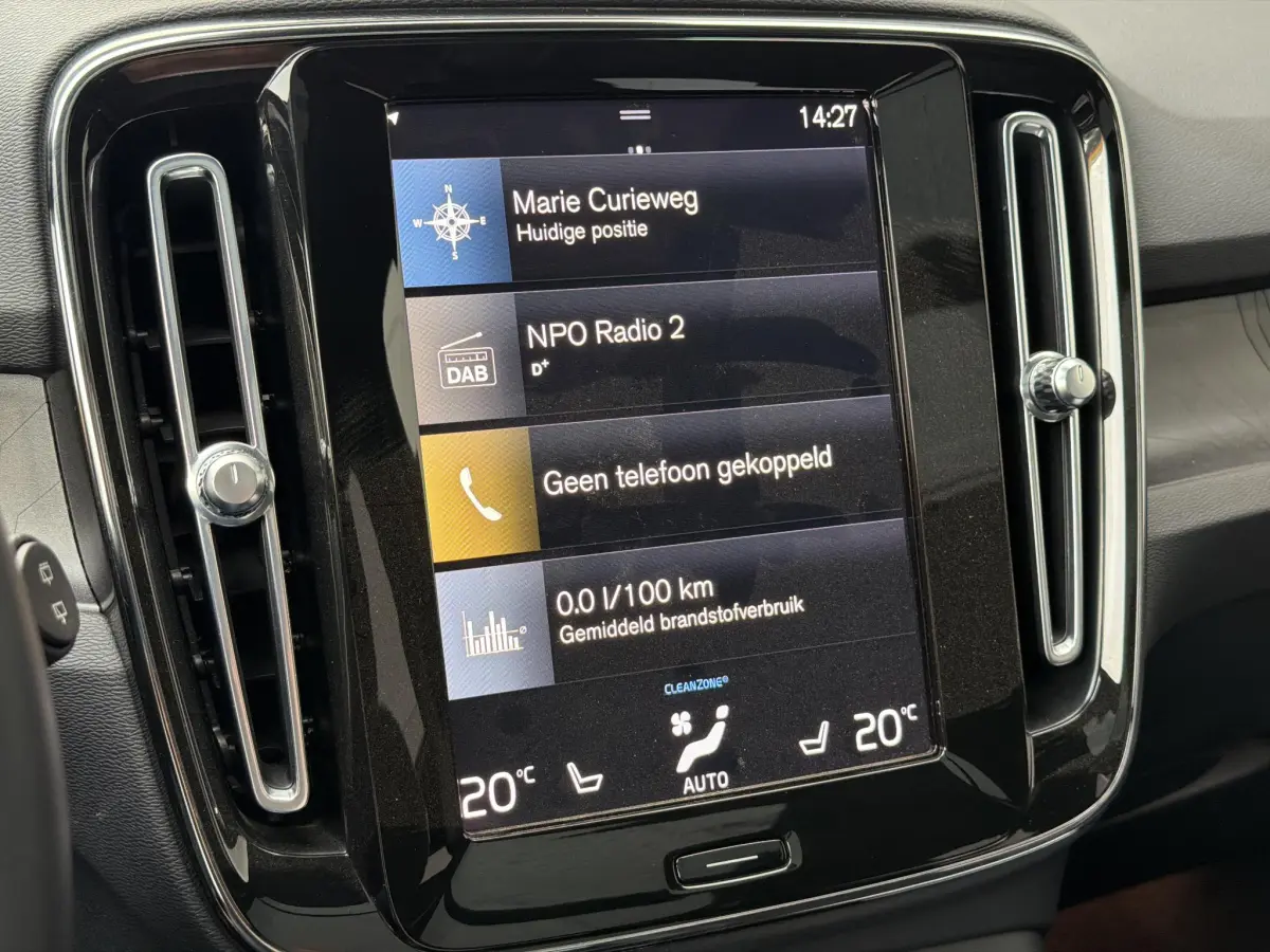 XC40 1.5 T5 Plug-in hybrid Ultimate Dark | Panodak