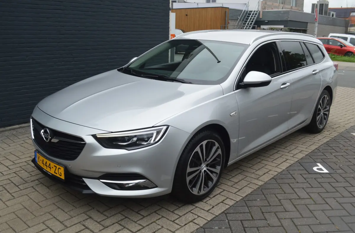 Insignia Sports Tourer 1.5 Turbo Business Executive Automaat / BOVAG RIJKLAARPRIJS