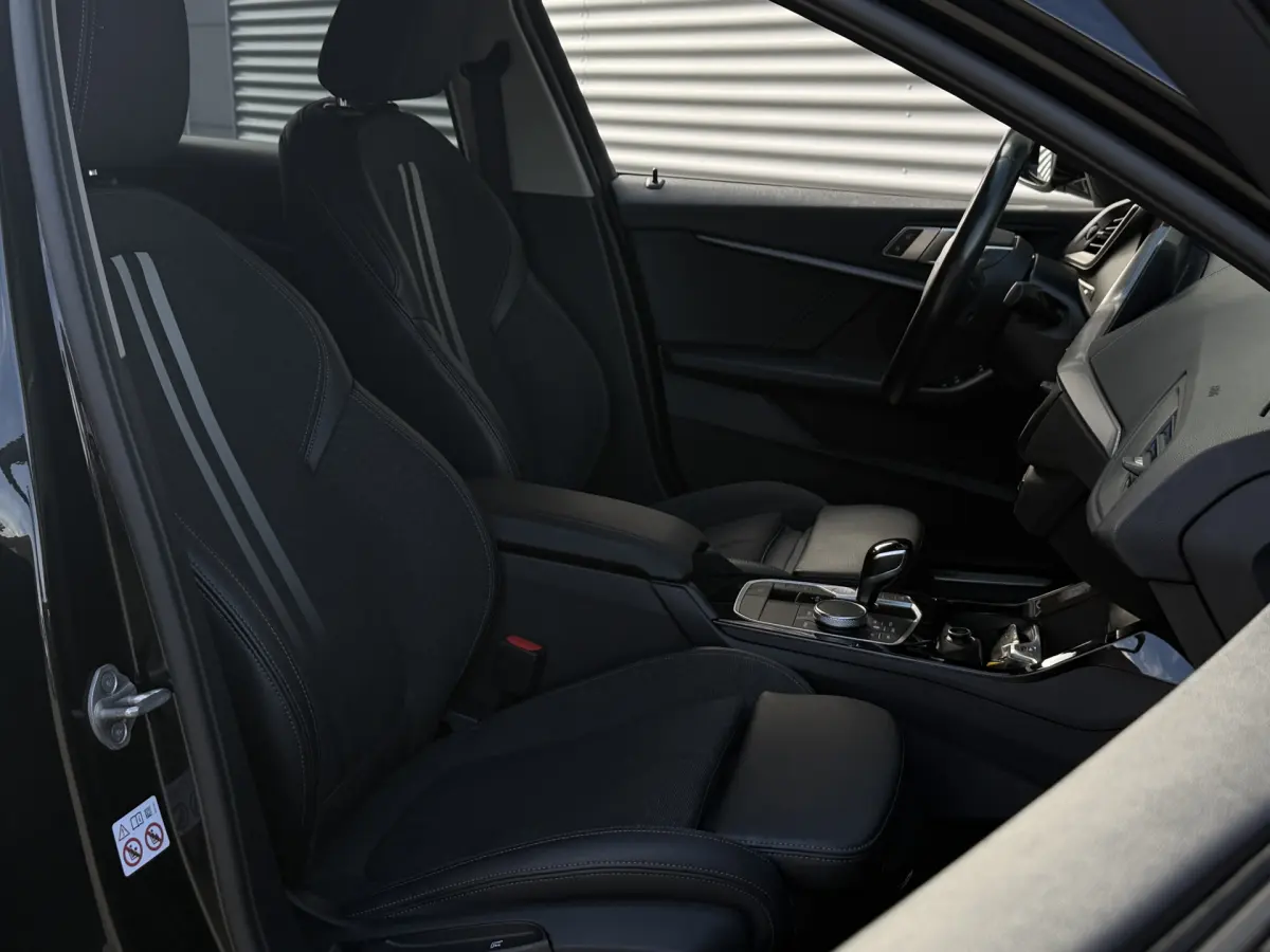 1 Serie 118i Business Edition I Aut. I Sport-Line I Clima I Carplay