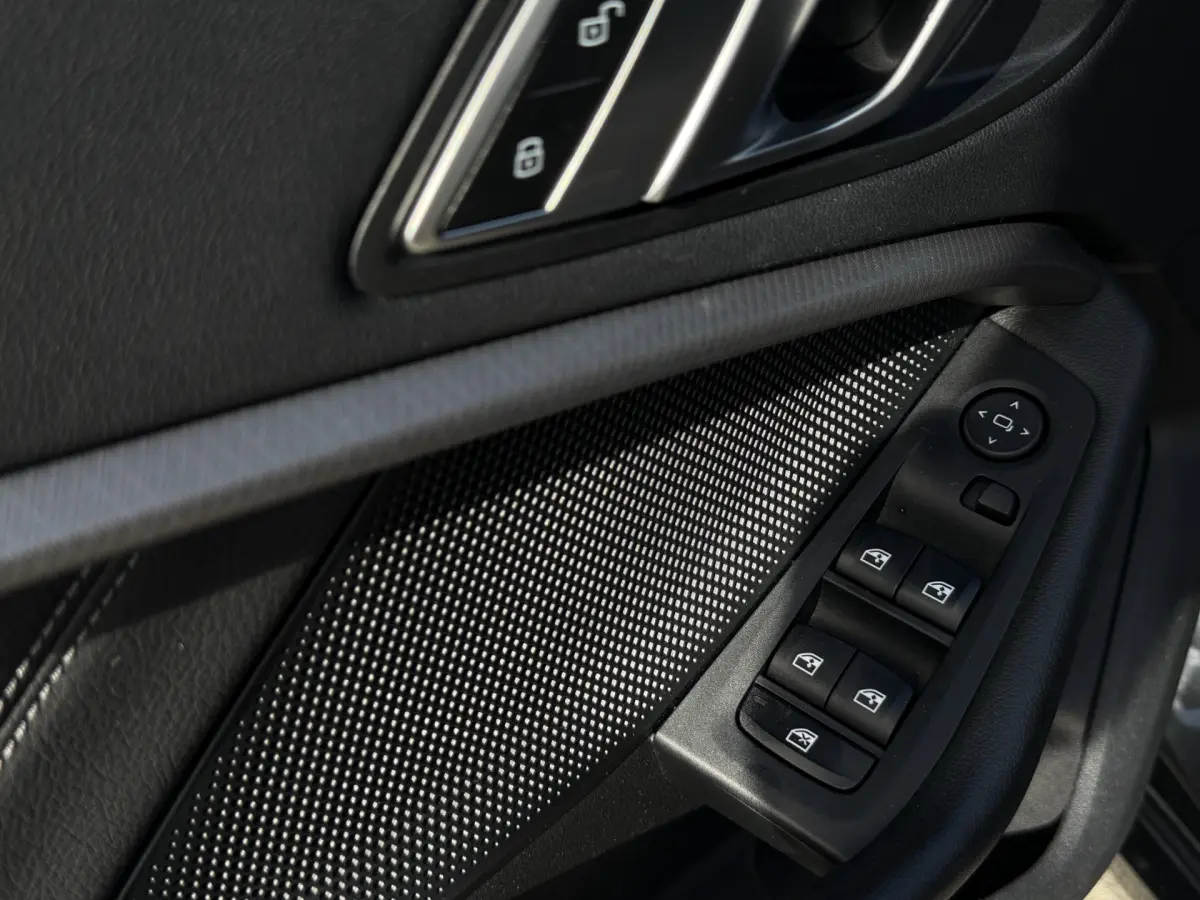 1 Serie 118i Business Edition I Aut. I Sport-Line I Clima I Carplay