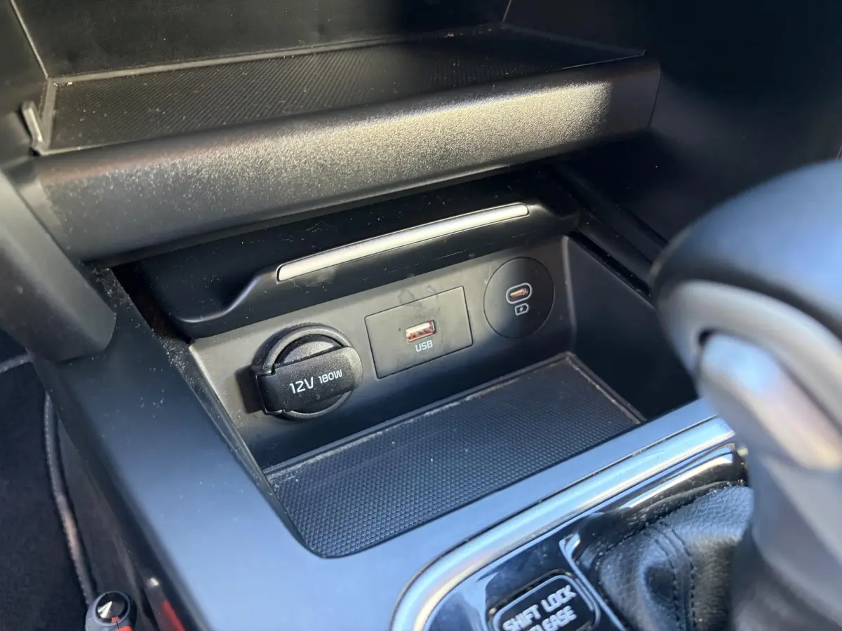 Ceed Sportswagon 1.5 T-GDi MHEV DynamicLine | LED | Camera | Navi | Dealer onderhouden | Climate |
