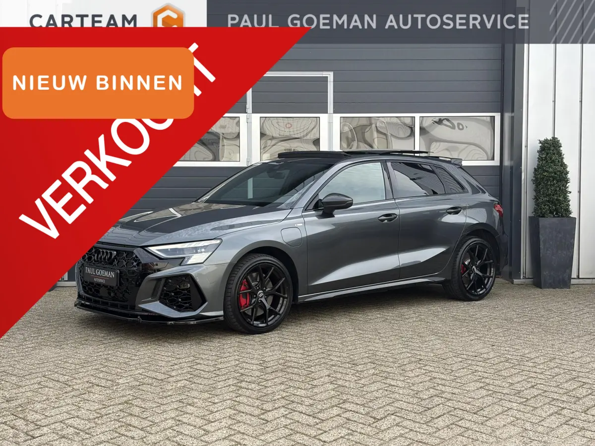 A3 Sportback 45 TFSI e S edition Competition | Pano | RS stoelen | B & O | Camera | Carbon pakket |