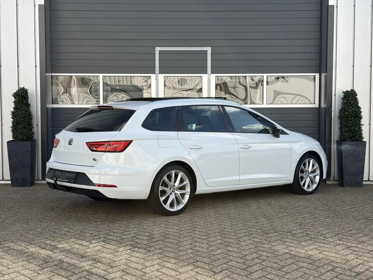 Leon ST 1.4 EcoTSI FR Business Intense | LED | Alcantara | Virtual | Pano | Seat Sound | Climate |