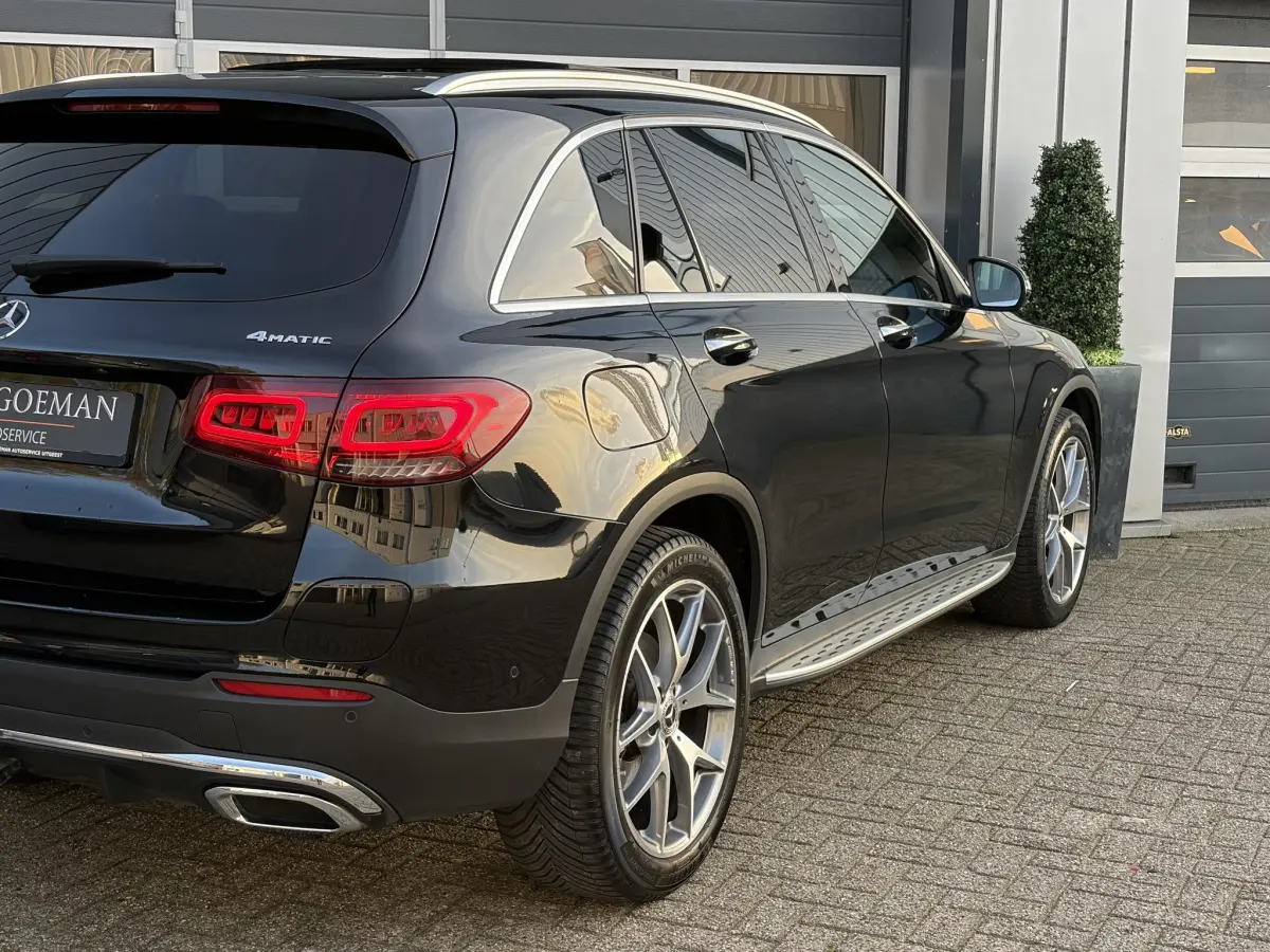 GLC 300de 4MATIC AMG Line | Head-Up | Pano | Sfeer | Elek stoelen | Trekhaak |