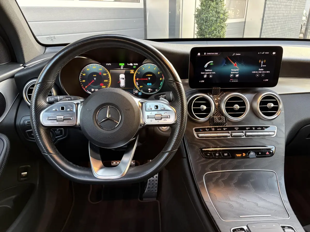 GLC 300de 4MATIC AMG Line | Head-Up | Pano | Sfeer | Elek stoelen | Trekhaak |