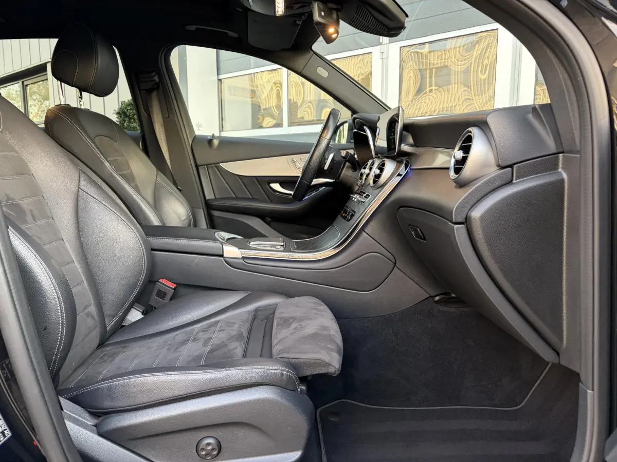 GLC 300de 4MATIC AMG Line | Head-Up | Pano | Sfeer | Elek stoelen | Trekhaak |