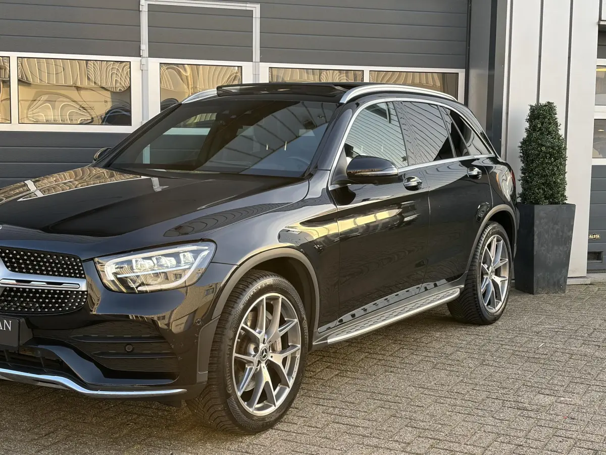 GLC 300de 4MATIC AMG Line | Head-Up | Pano | Sfeer | Elek stoelen | Trekhaak |