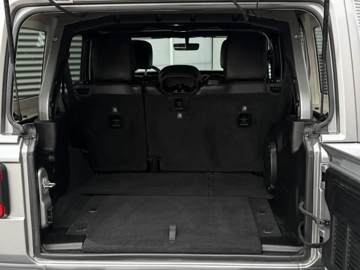 Wrangler Unlimited 3.6 Sahara I JL I Aut. I Hardtop I Leder I Carplay I 4WD