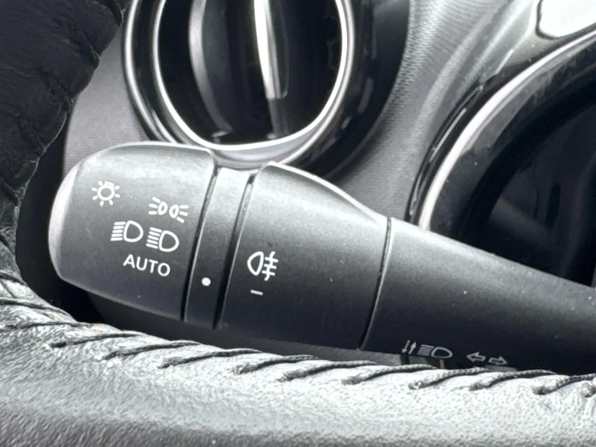 Twingo 1.0 SCe Intens Climate Control, Cruise Control, Android/Apple Auto, P-sensoren
